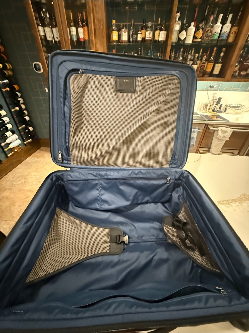 Like New Tumi Gray Upright Rolling Suitcase 26” check in with Front Zip Pockets - Picture 5 of 6